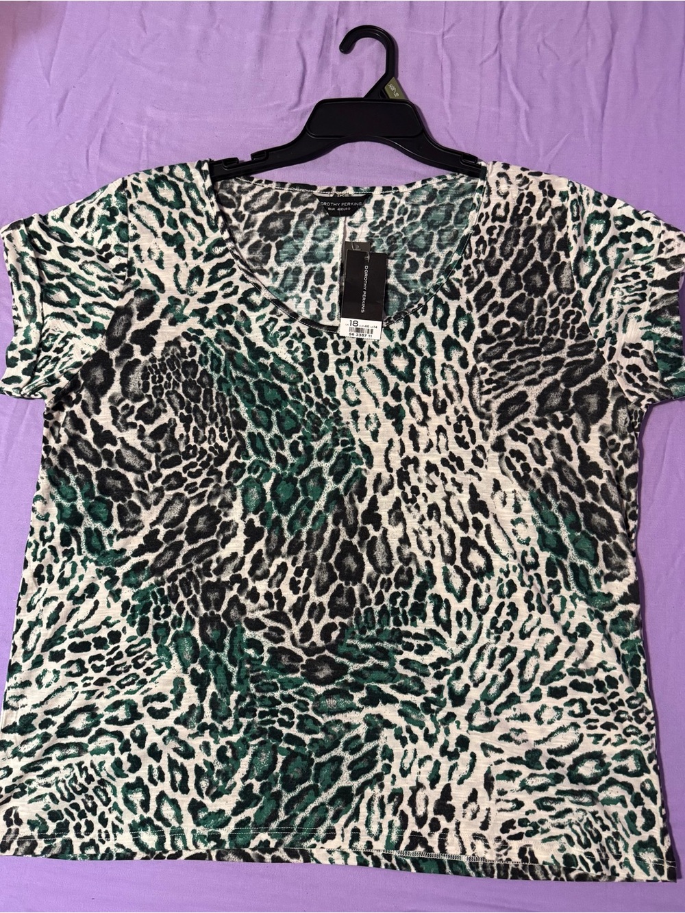 Brand new Dorothy Perkins Green and Black Leopard Scoop Neck Short Sleeve Top